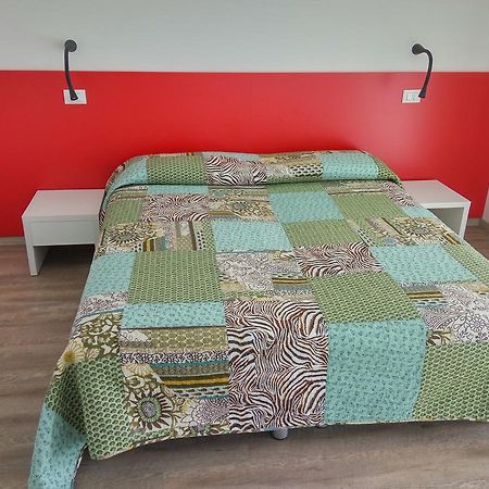 利尼亚诺萨比亚多罗Residenza Edda公寓 外观 照片